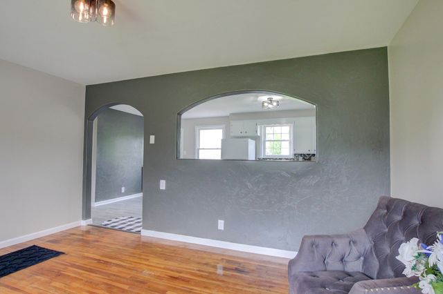 1375 Moss Rd, Clarksville, TN 37043