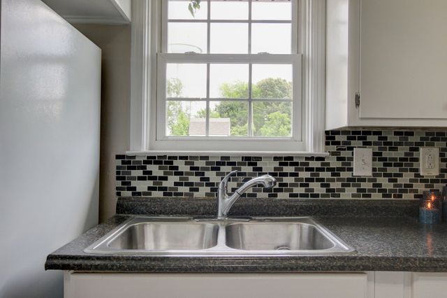 1375 Moss Rd, Clarksville, TN 37043