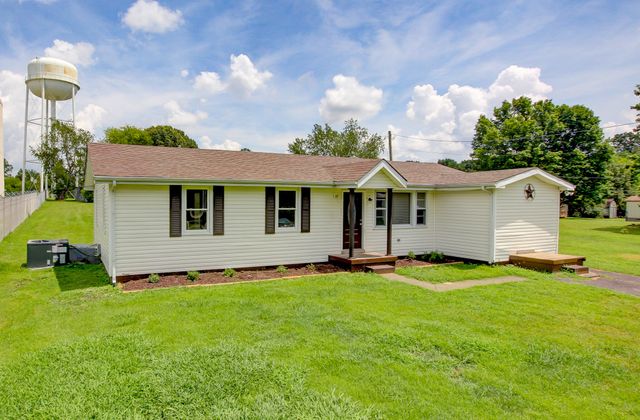 1375 Moss Rd, Clarksville, TN 37043