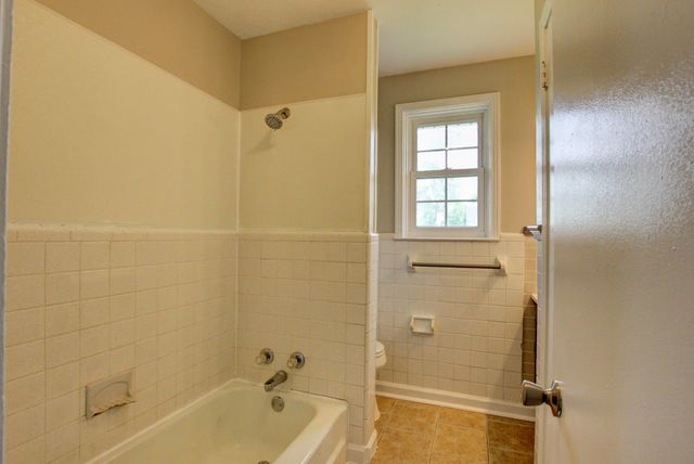 1375 Moss Rd, Clarksville, TN 37043