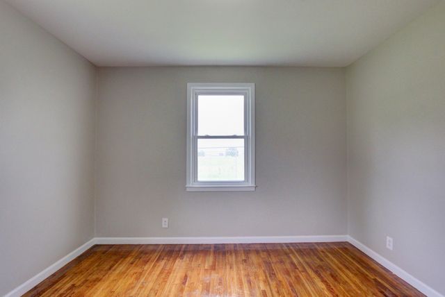 1375 Moss Rd, Clarksville, TN 37043