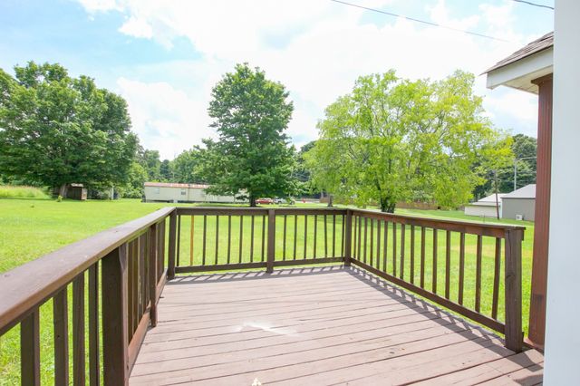 1375 Moss Rd, Clarksville, TN 37043