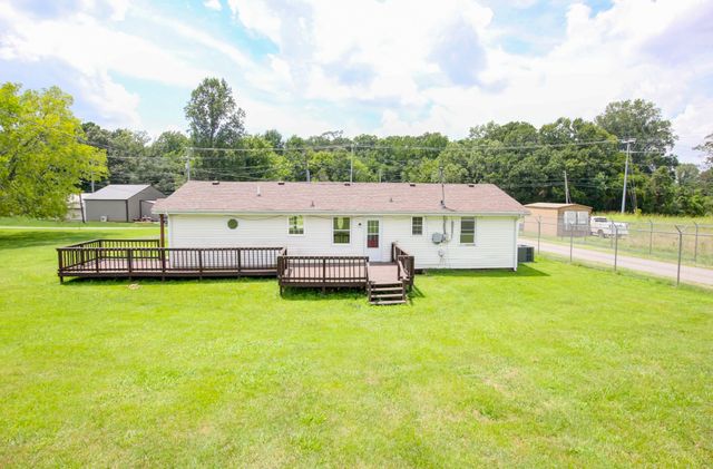 1375 Moss Rd, Clarksville, TN 37043