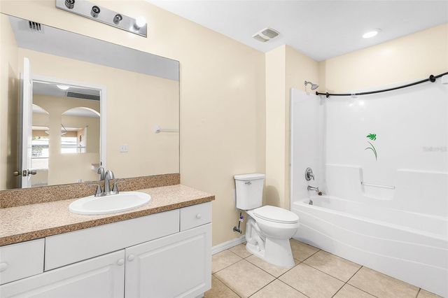 3809 NE 17TH AVENUE, Cape Coral, FL 33909