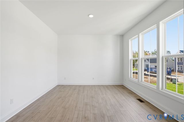 7806 Dandridge Dr, Quinton, VA 23141