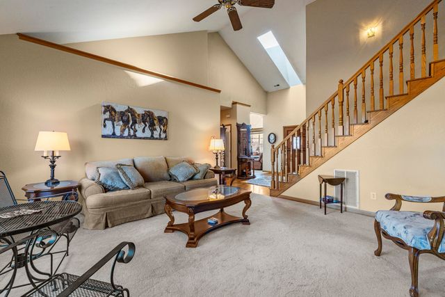 44220 Cowboy Hill Lane, Chiloquin, OR 97624