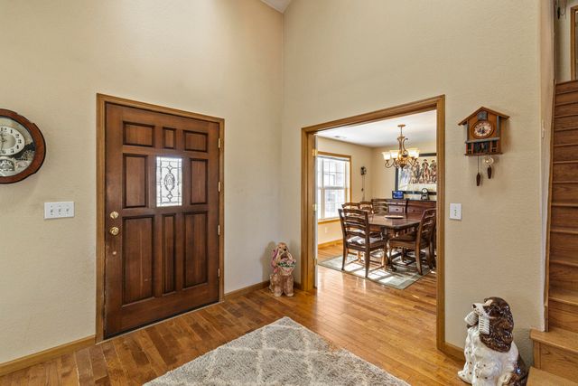 44220 Cowboy Hill Lane, Chiloquin, OR 97624