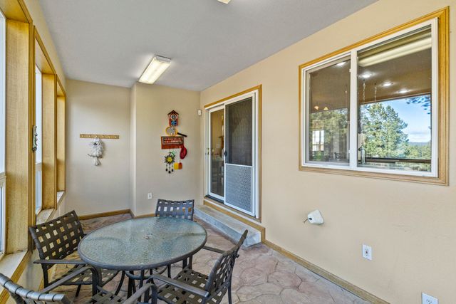 44220 Cowboy Hill Lane, Chiloquin, OR 97624