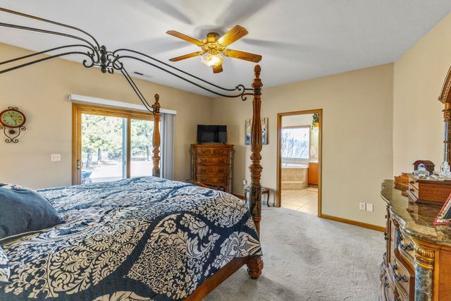 44220 Cowboy Hill Lane, Chiloquin, OR 97624