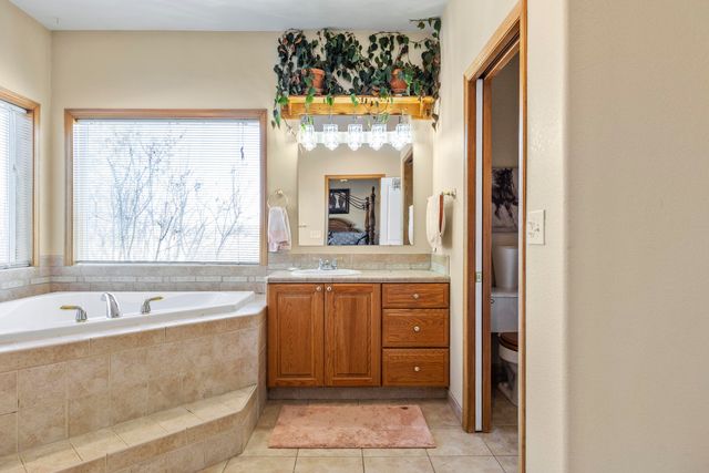 44220 Cowboy Hill Lane, Chiloquin, OR 97624