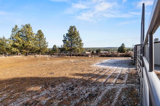 44220 Cowboy Hill Lane, Chiloquin, OR 97624