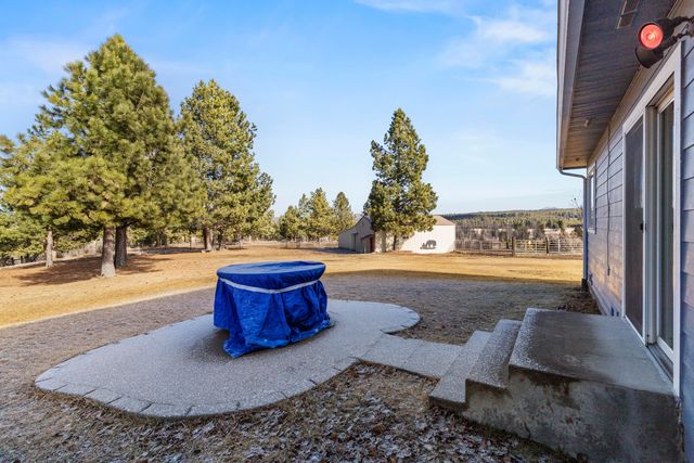44220 Cowboy Hill Lane, Chiloquin, OR 97624