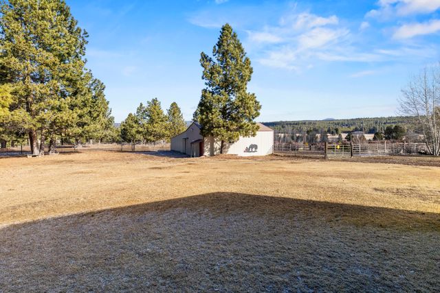 44220 Cowboy Hill Lane, Chiloquin, OR 97624