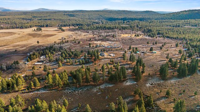 44220 Cowboy Hill Lane, Chiloquin, OR 97624