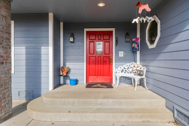 44220 Cowboy Hill Lane, Chiloquin, OR 97624