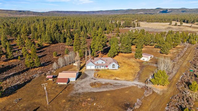 44220 Cowboy Hill Lane, Chiloquin, OR 97624