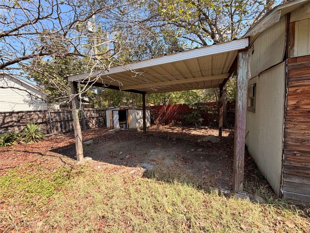 8109 Burroaks Drive, Dallas, TX 75217