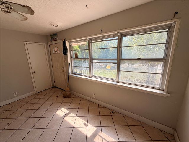 8109 Burroaks Drive, Dallas, TX 75217