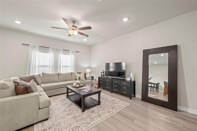 237 Little Green TRL, Jarrell, TX 76537