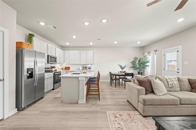 237 Little Green TRL, Jarrell, TX 76537