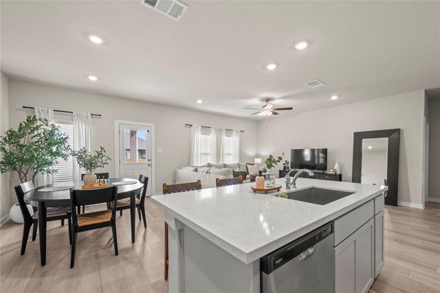 237 Little Green TRL, Jarrell, TX 76537