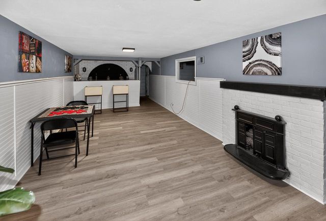 2220 W Neil PLACE, Milwaukee, WI 53209