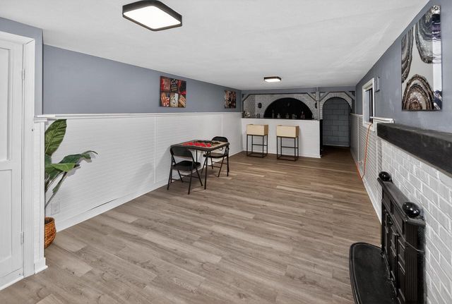 2220 W Neil PLACE, Milwaukee, WI 53209