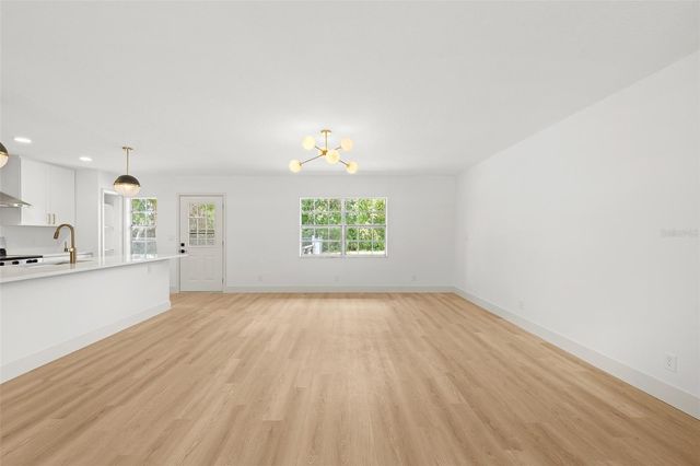 903 LANEWOOD DRIVE, Seffner, FL 33584