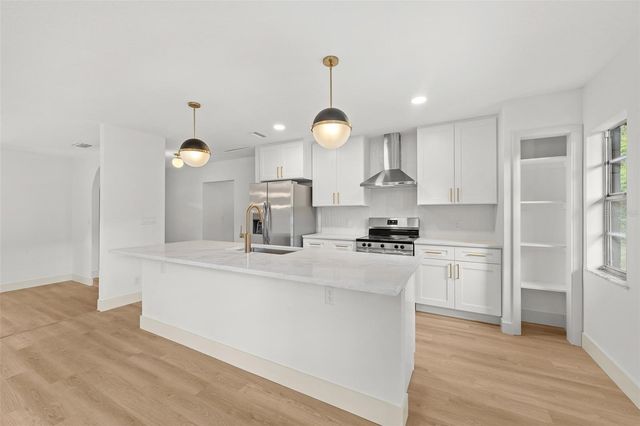 903 LANEWOOD DRIVE, Seffner, FL 33584