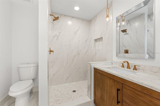 903 LANEWOOD DRIVE, Seffner, FL 33584