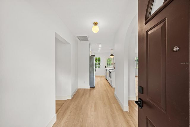 903 LANEWOOD DRIVE, Seffner, FL 33584