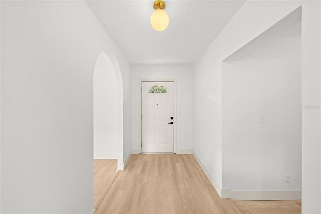 903 LANEWOOD DRIVE, Seffner, FL 33584