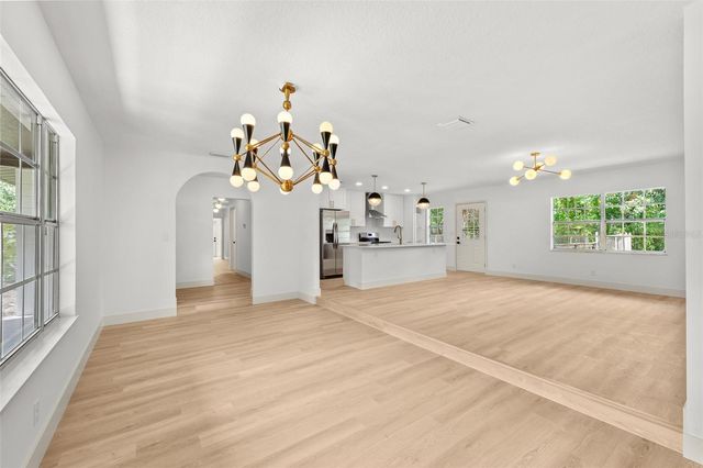 903 LANEWOOD DRIVE, Seffner, FL 33584