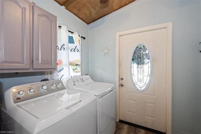 1721 Club House RD, North Fort Myers, FL 33917