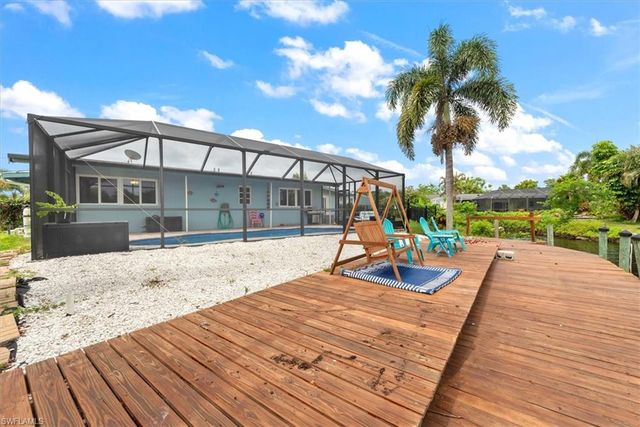 1721 Club House RD, North Fort Myers, FL 33917