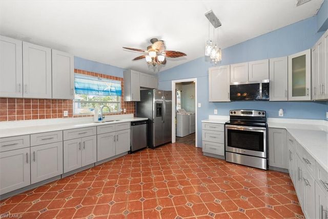 1721 Club House RD, North Fort Myers, FL 33917