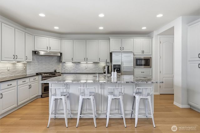 22844 NE 126th Street, Redmond, WA 98053