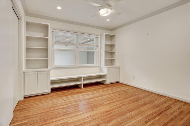 8825 Cedarbrake Drive, Houston, TX 77055