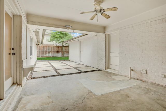 8825 Cedarbrake Drive, Houston, TX 77055