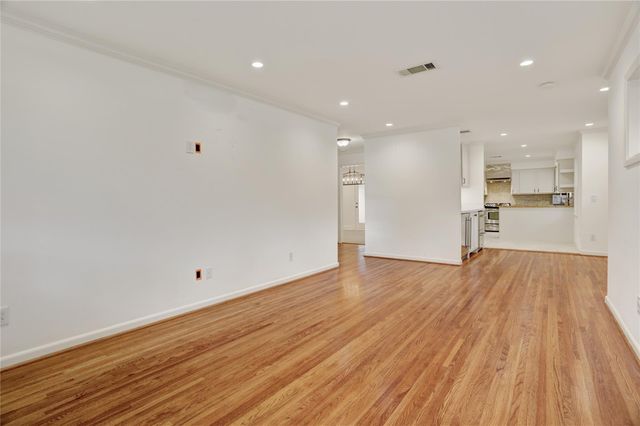 8825 Cedarbrake Drive, Houston, TX 77055