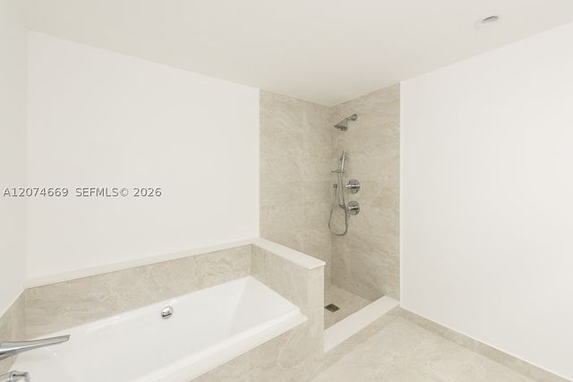 488 NE 18th St 1907, Miami, FL 33132