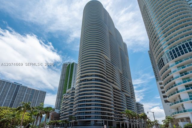 488 NE 18th St 1907, Miami, FL 33132