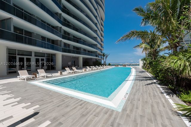 488 NE 18th St 1907, Miami, FL 33132