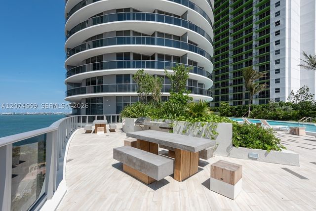 488 NE 18th St 1907, Miami, FL 33132