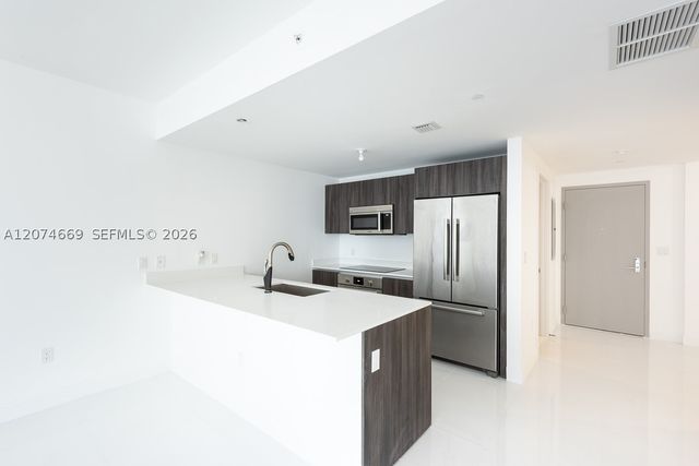 488 NE 18th St 1907, Miami, FL 33132