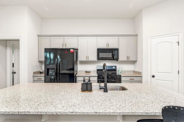 3034 Camelia St, Zachary, LA 70791