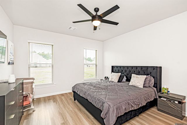 3034 Camelia St, Zachary, LA 70791