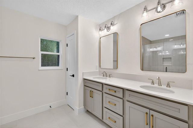 1511 COUNTY ROAD 243A, Wildwood, FL 34785