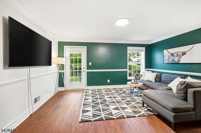 204 Swathmore Dr, Nutley Twp., NJ 07110