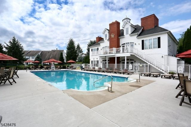 204 Swathmore Dr, Nutley Twp., NJ 07110